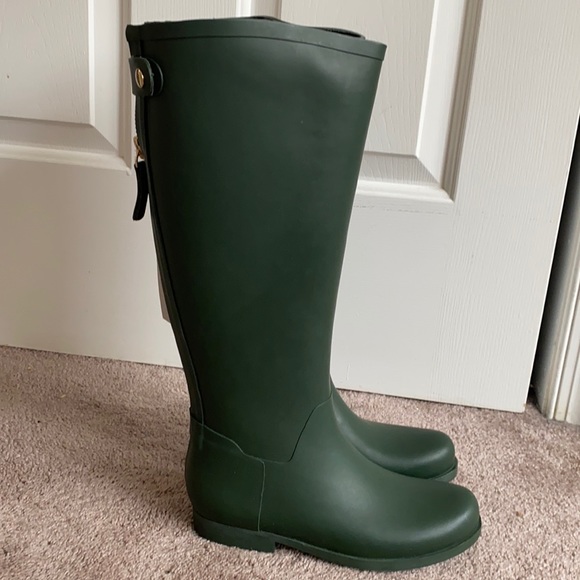 Jessica Simpson Shoes - Never worn green Jessica Simpson rain/winter boots